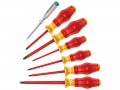 Wera Kraftform® Comfort VDE Screwdriver 7 Piece Set 5 Slot 2 Pozi £14.99 Safety Screwdriver Set Kraftformâ® Comfort Vde + Voltage Tester Comprising Of The Following:
1160 I Vde
1 X 0.4 X 2.5 X 80mm
1 X 0.6 X 3.5 X 100mm
1 X 0.8 X 4.0 X 100mm
1 X 1.0 X 5.5