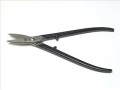 WISS    G10 JEWELLERS  SNIPS   180MM �9.12 Wiss Jewellers Snip

Jewellers Snips With Pointed Blades Which Are Ideal For Use In Restricted Spaces.

Straight Cut.

Size. 7in (180mm).