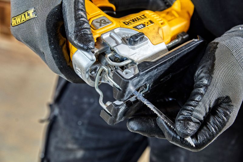 Dewalt DCS334N XJ 18V XR Brushless Top Handled Jigsaw Body Only at D M Tools