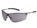 Bolle Silium Safety Glasses - Smoke £10.26 Bolle Silium Safety Glasses Combine A Subtle, Lightweight Frame With The High-tech Nature Of Metal. The Arms Are Highly Flexible And Have Non-slip Tipgrip Temples. In Addition, The Glasses Have Adjus