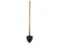 Faithfull Open Socket West Country Shovel £18.49 The Faithfull Open Socket Round Mouth Shovel Fitted With A Long Straight Handle Traditionally Used In The West Country.  Specification  Blade: 300 X 275mm (12 X 11in)handle: 1300mm (52in)