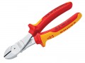 Knipex 74 06 180 SB Diagonal Cut Pliers VDE £38.99 Knipex 74 06 180 Sb Diagonal Cut Pliers Vde
The Knipex 74 06 Series High Leverage Diagonal Cutters Are Fitted With Multi-component Grips, Vde Tested Up To 10,000v And Safe For Work