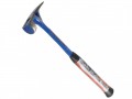 Vaughan V5 Straight Claw Nail Hammer All Steel Milled Face 540g (19oz) £35.99 This Vaughan Straight Claw Forged Steel Hammer Has An All Steel Milled Face. Its Patented Deep 'v' Head Design Reduces Shock And Vibration, While Short Claws Increase Its Strength. It Has A Na