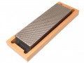 D.M.T. 8in Whetstone In Wooden Box 220G EX COA £89.95 D.m.t. 8in Whetstone In Wooden Box 220g Ex Coa
8in Diamond Whetstone Is Appropriate For Most Workshop Or Restaurant/kitchen Sharpening Applications.
It Comes With A Non-skid Hardwood