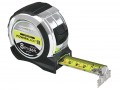 Komelon PowerBlade Tape 8m / 26ft (Width 27mm) £14.99
The Komelon 8m / 26ft Powerblade Tape Has A Dura Ny Nylon Coated Steel Dual Printed Blade With Vertical Blade Markings On The Reverse And Patented Hi-vis Blade Printing. The Dura Ny Nylon Coating