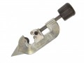Monument 265B Pipe Cutter No 1 £29.99 Monument 265b Pipe Cutter No 1
High Quality Adjustable, Copper Pipe Cutter Tool That Ensures A Square Even Cut.
All Parts Liable To Wear Are Heat Treated.
For Copper, Brass, Aluminium And P
