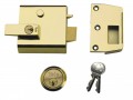 Yale Locks P1 Double Security Nightlatch Brasslux Finish 60mm Backset Visi Pack £69.02 Yales High Security P1 Double Nightlatches Are Suitable For Timber External Doors And Are Ideal For Glass Panelled Doors. The Lock Is Key Operated From The Outside And Both Key And Lever Handle Opera