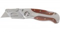 Bessey DBKWH Wooden Handle Folding Utility Knife £14.99 Bessey Dbkwh Wooden Handle Folding Utility Knife

 

Features:

 



	High Quality Wooden Handle
	Quick Blade Exchange
	Belt Clip
	
	Folding Handle
	



Overall Length: 16
